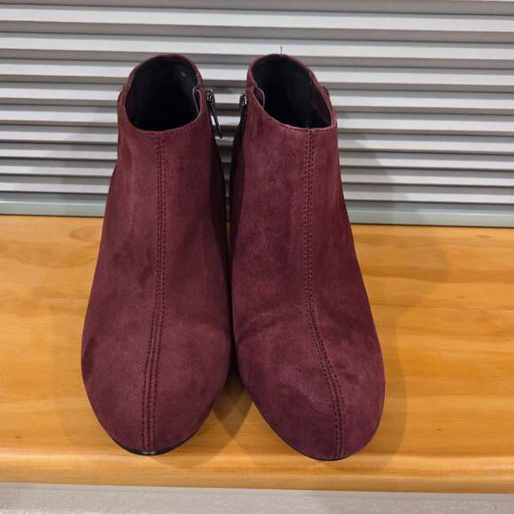 Anne Klein Trumble Boots Womens 9M Burgundy Wedge Ankle Boots Zip Up - Picture 2 of 10